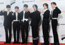 [포토]보이넥스트도어, 전원 센터비주얼