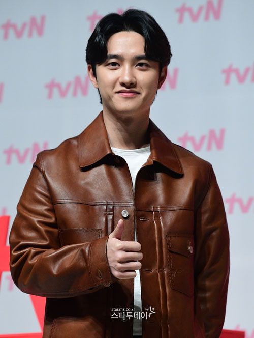 도경수, 악플러 강경 대응 선언…소속사, 법적 조치 시사
