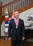 할아버지 정주영이 받았던 ‘대영제국훈장’, 손자 정의선 회장도 수훈