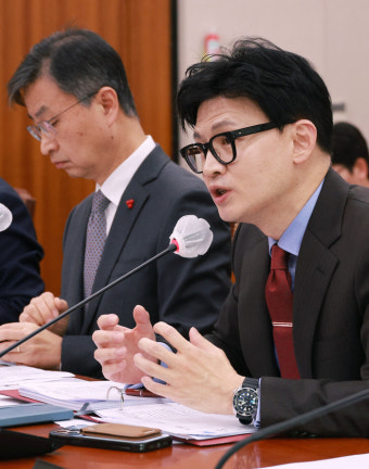 이재명 19% vs 한동훈 16%… 차기 대통령 선호도, 첫 오차범위내 접전