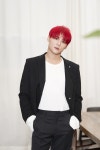 법인비와이 | [인터뷰] ‘드라큘라’ 김준수 “‘샤큘’ 상징 빨간머리, 이번이 마지막”