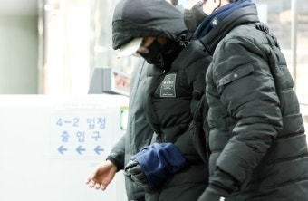 경복궁 낙서 지시한 ‘이 팀장’…월급 1000만원 취업 제안도 했었다