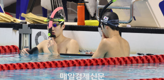 [포토] 훈련하는 황선우와 김우민 선수