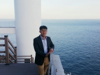 “바다 지키느라 아내 출산도 놓쳤네요”…33년 등대지기 첫 5급 달았다