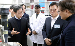 김동연 “광교에 대한민국 최고 바이오단지 만들 것”