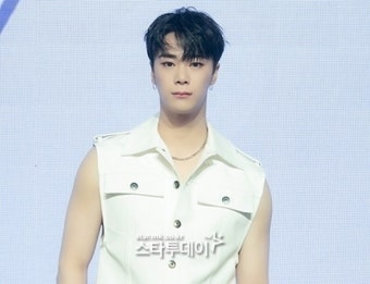 “너와 약속한 그 곡 발표할게”...우지→차은우, 故 문빈 생일 축하