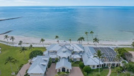 4000억원 초고가 주택 매물로…1만평에 해변·요트선착장까지