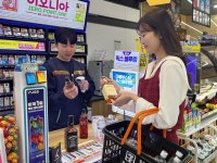 “이게 이 가격? 보면 무조건 사”…2030이 편의점에서 싹쓸이하는 ‘이것’