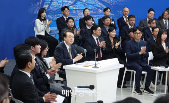 [포토] 민생토론회 참석한 윤 대통령