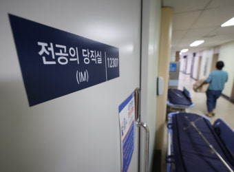 “병원 복귀할 생각 없다”지만…일부 전공의 사직서 낸 채로 환자 돌봐