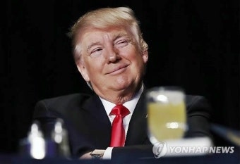 [속보]트럼프, 공화당 대선 후보 확정…“헤일리, 경선 하차 결정”