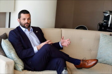 韓기업 유치 위해 서울사무소까지 열었죠