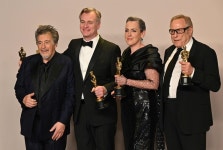 “놀라운 놀란, 적수가 없네”…오스카 트로피 7개 싹쓸이했다