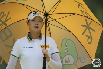 지난주 ‘준우승 방신실’ ‘우승 김재희’ 이번주 엇갈린 성적 … 방신실 단독선두, 김재희는 공동42위