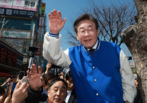 접경지 포천 간 이재명 “나라 망조…전쟁나도 이상할 것 없게 만들어”