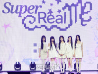 [포토] 아일릿, ‘슈퍼 리얼 미’ 기대하세요