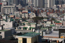 ‘전세사기 공포’ 후유증…비아파트 월세 비율 70% 넘어