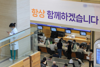 [속보] 대통령실 “의대 증원 1년 유예 검토할 계획 없다”