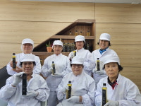 일터로 바뀐 복지관 … 문주리 노인정 깜짝 변신