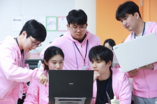 LG, AI인재 키우자… 국내 교육 저변 확대