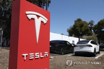 “가격 경쟁에 살아남기 힘드네”…중국기업에 밀려 힘 못쓰는 테슬라