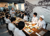 제주 미식향연…미쉐린 스타셰프 多모였네