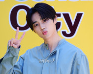 [포토]더보이즈 선우, 큐티립