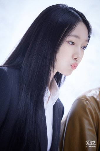‘하이라키’ 지혜원 인형 미모