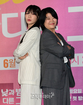 [포토] 이은정·정은지, ‘낮과 밤이 다른 그녀’