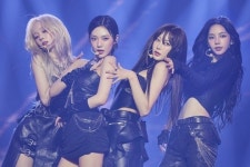 에스파, 두 번째 단독 콘서트도 ‘수수수 수퍼 히트’