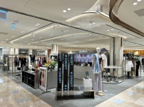 위기의 온라인 패션 플랫폼, 오프라인으로 돌파구…2030 잡았다