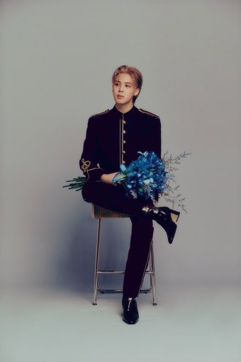방탄소년단 지민, 마칭 밴드 일원 변신...빈티지 감성