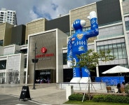 캐릭터에 진심인 롯데...세븐일레븐, 헬로맨 컵커피 내놓는다