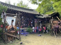 귀신 얘기에 ‘오싹오싹’·공포 체험에 ‘모골 송연’…달콤살벌한 민속촌의 밤