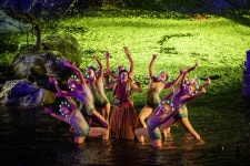 무대 위 반전드라마 ‘레지테아터’ 최전선...잘츠부르크·브레겐츠 가보니 [리뷰]