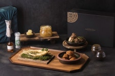 ‘취향 저격’ 명절 선물 고민 끝! 술부터 꿀까지, 파크 하얏트 서울 선물세트