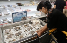 [단독] “전복이 여기서 꿈틀거리고 있네”…마트·슈퍼마켓 경계 없앤 이마트