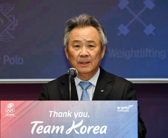 이기흥 대한체육회장 “객관적으로 문제 검토 맡겨보겠다”…문체부 공세에 ‘맞불’
