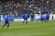 ‘논두렁 잔디’ 비아냥... 울산 문수축구장 잔디 전면 교체