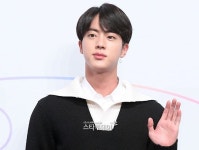 방탄소년단 진, 11월 15일 솔로 앨범 ‘해피’ 발매