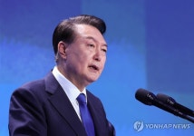 [속보] 尹대통령 “순직·공상 경찰 지원 더 확대…아산경찰병원 조속 건립”