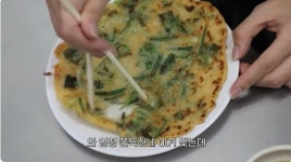“부침개 1장에 500원 말이 돼?”...쯔양, ‘만원의 행복’ 먹방