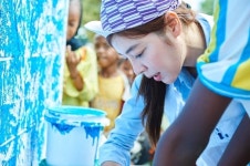 김규리, 벽화 봉사로 선한 영향력...“꿈과 성취감 선사”