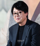 [포토]김윤석, 대가족 좋은예감