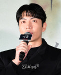 ‘사흘’ 이민기 “첫 오컬트 도전, 구마사제 사명에 집중”