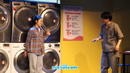 내 마음 얼룩도 지워다오 대학로는 여전히 빨래 중