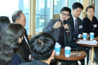 한동훈 “연금 개혁과 정년 연장에 청년들 목소리 반영해야”