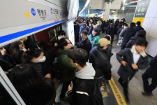 계엄으로 뒤숭숭한데 파업까지…서교공 노사, 막판 교섭 개시