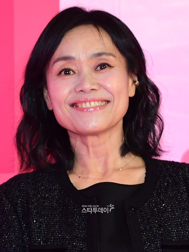 강애심, 넷플릭스 오징어 게임2에서 엄마 금자 역할로 성공적인 연기...감동과 열정의 이야기 전해져