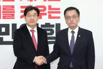 권성동 “이재명 추경 제안 무책임…3월이나 6월 논의도 안 늦어”